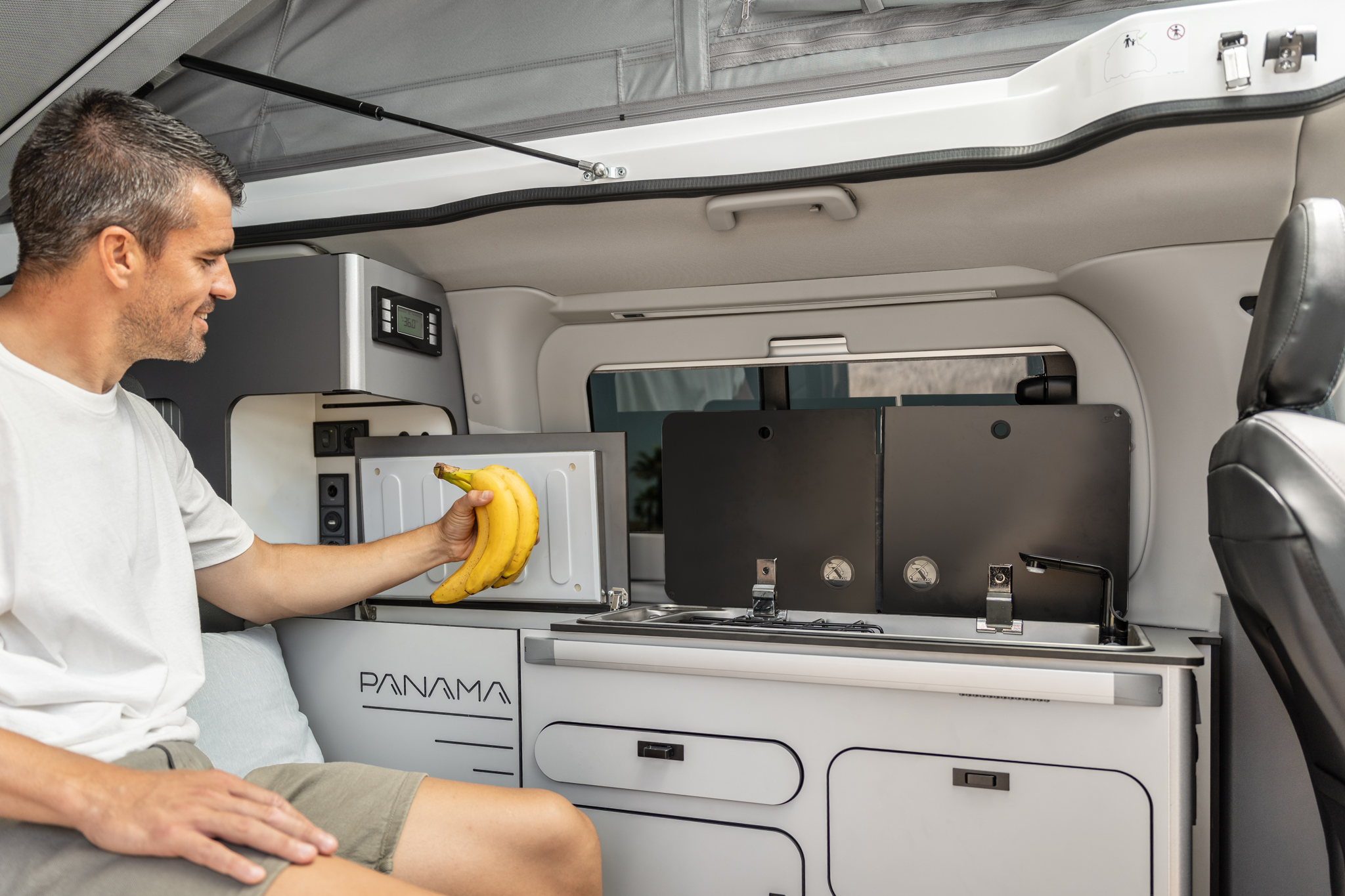 P10H bucătărie completă